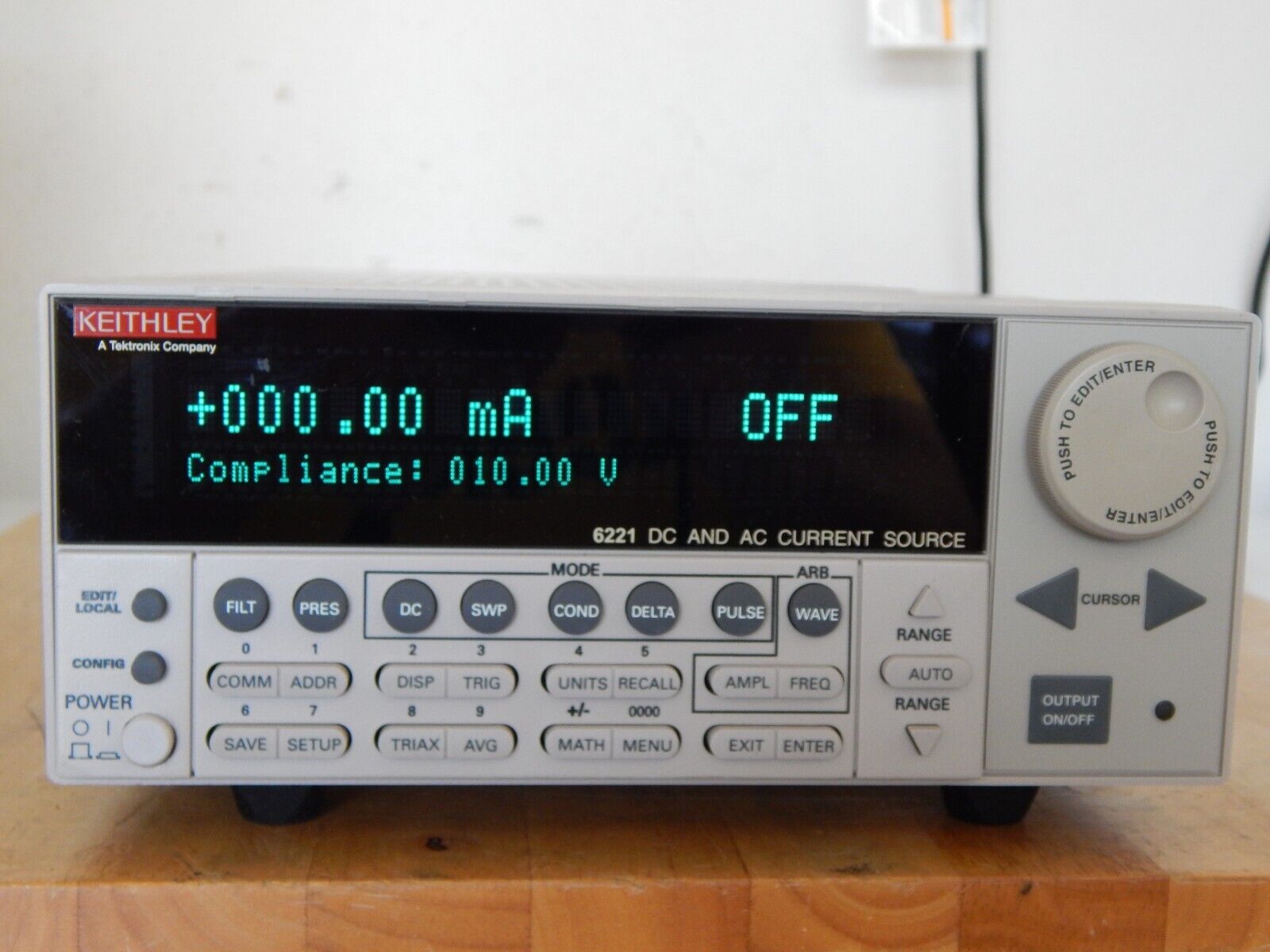 Keithley 6221 AC & DC Current Source (US Dealer, No 25% Tariff) NIST cal w/data Keithley 6221 AC & DC Current Source (US Dealer, No 25% Tariff) NIST cal w/data